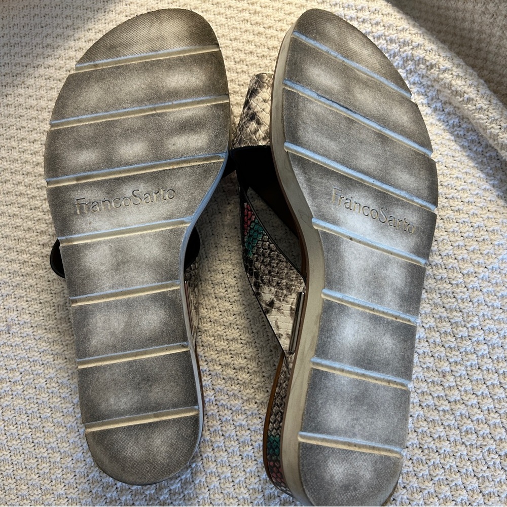 FRANCO SARTO Deja Colorful Snake Print Slip-on Flip Flop Sandals Size 8 - Picture 7 of 8